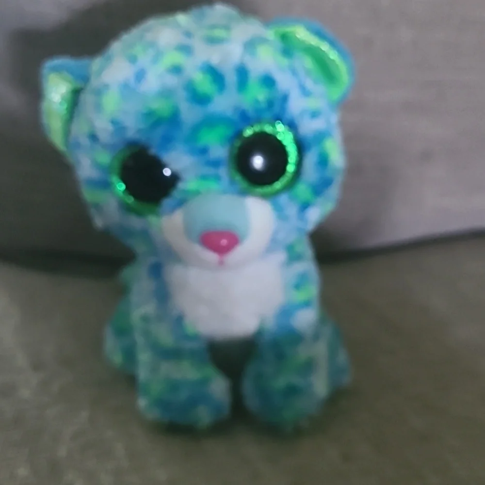 Beanie Boo Kitten - Picture 1 of 5